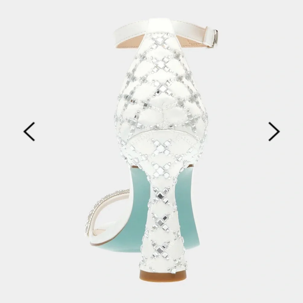 NWT Dean Heels by Betsey Johnson Originally $99, Size 8.5 - Picture 7 of 10